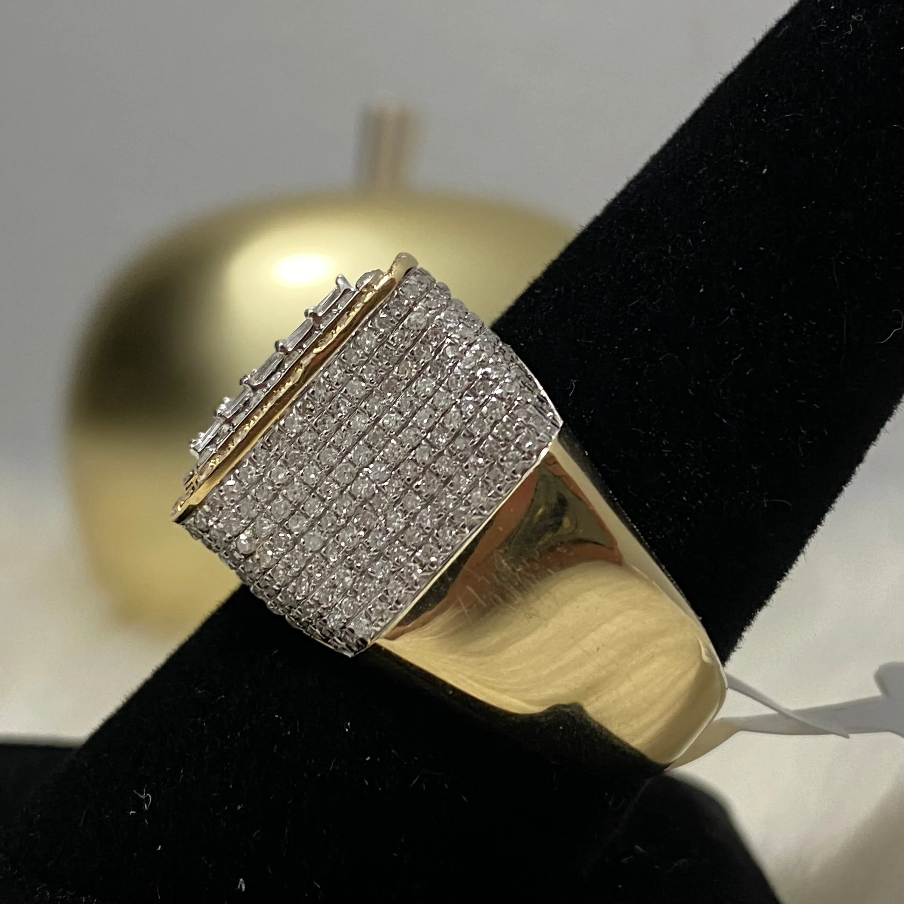 14K Yellow Gold Diamond Square  Ring 2.2Ct Dia / 11gr / Size 9.5