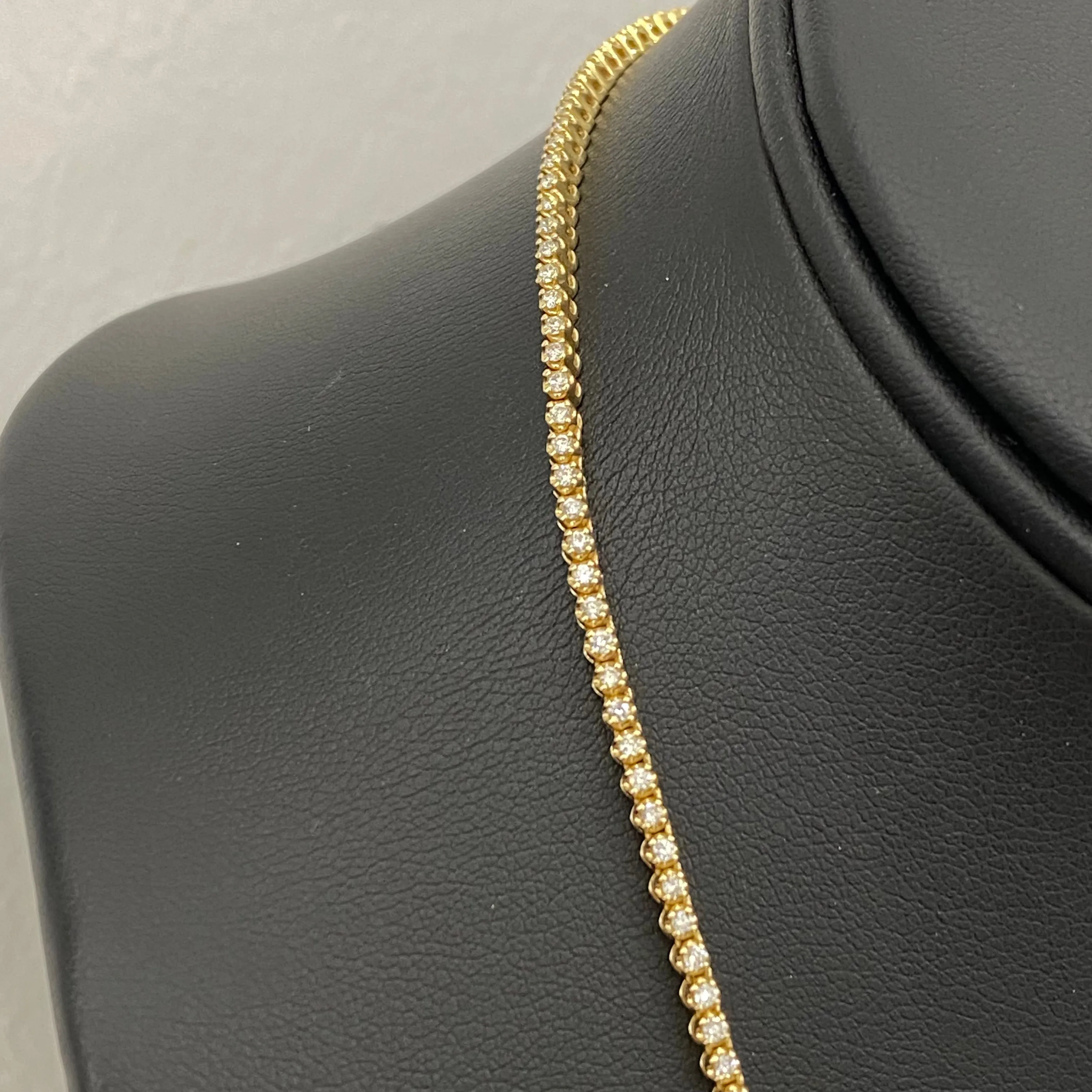 14K Yellow Gold Diamond Tennis Chain 3.05Ct Dia / 14gr / 2.2mm / 16in