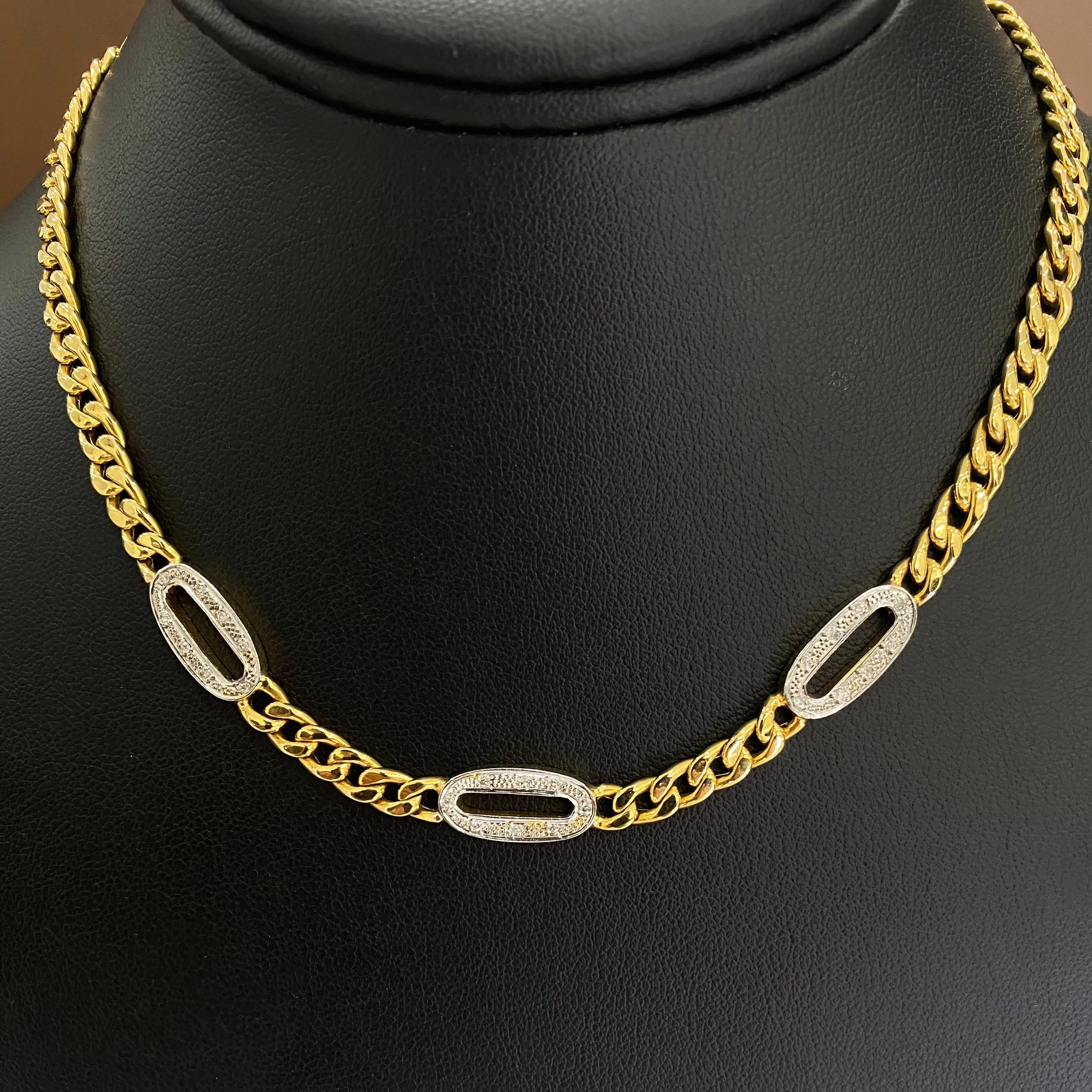 18K Yellow Gold Fashion Chain Ct Dia / 14.3gr / 5.1mm / 16in