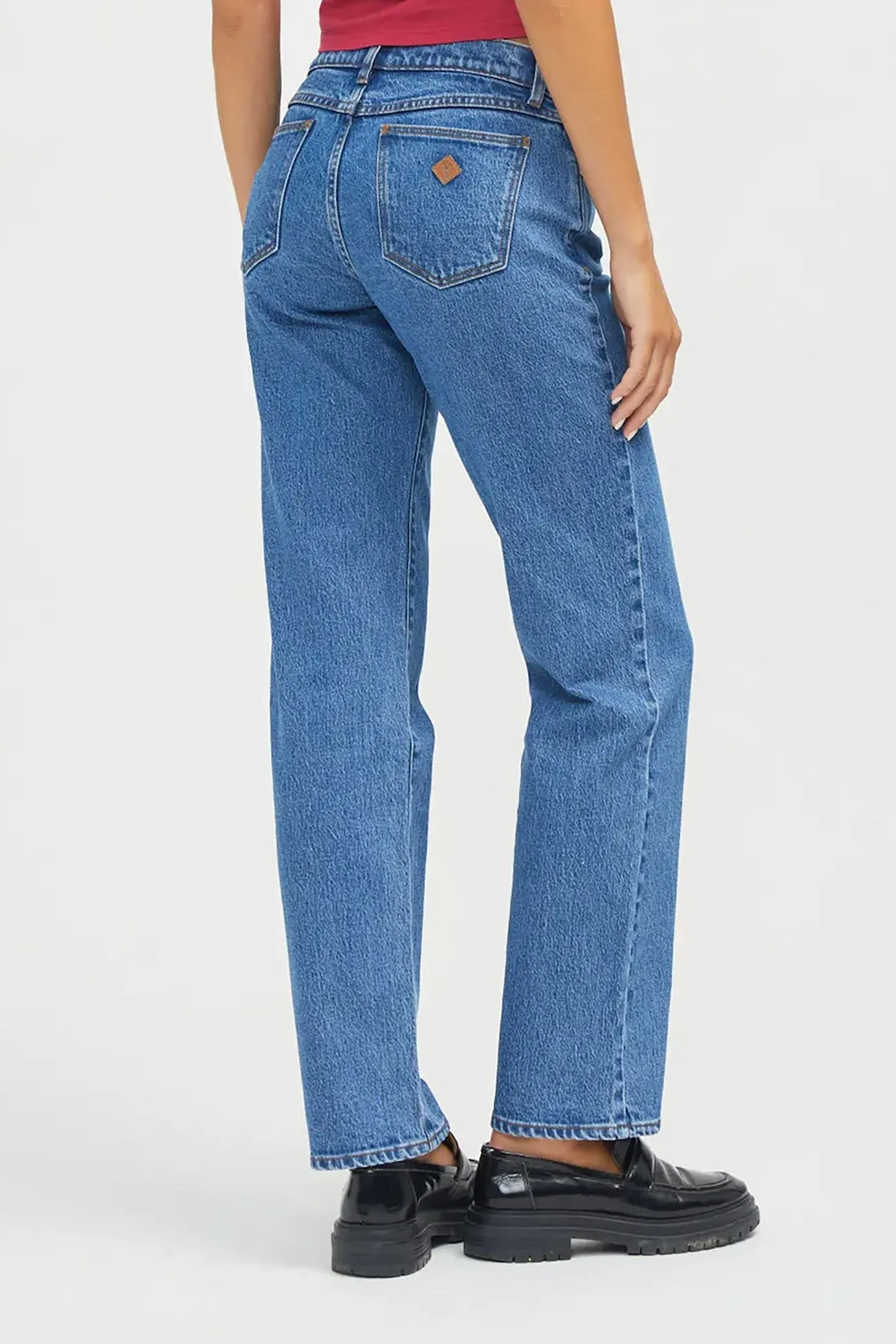 A 99 Low Straight Jean Olivia Organic