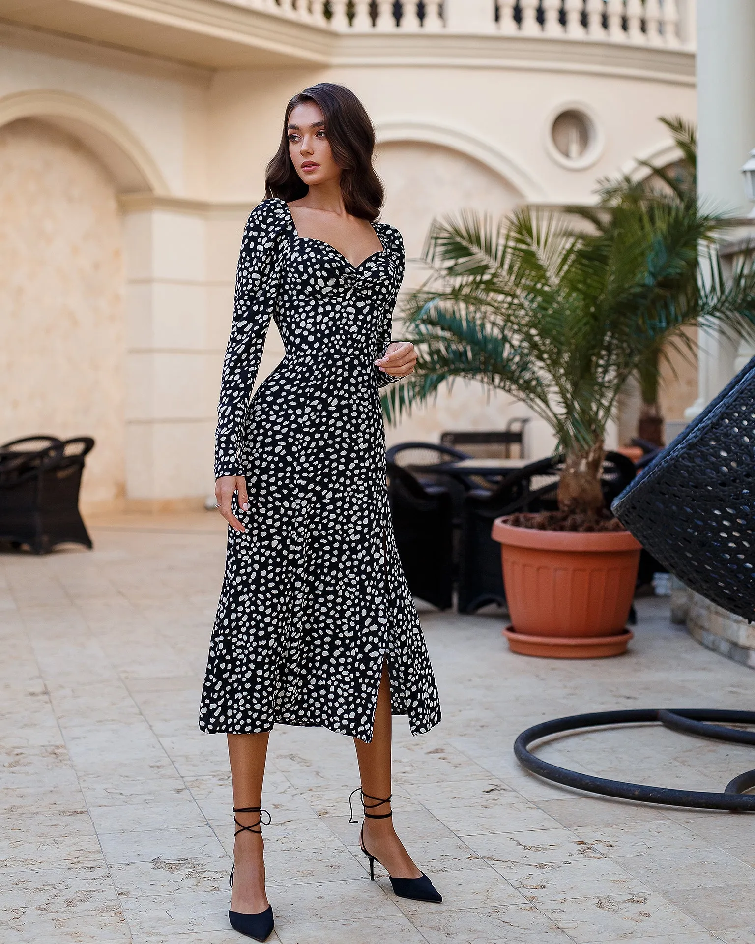 Black Long-Sleeve Midi Dress