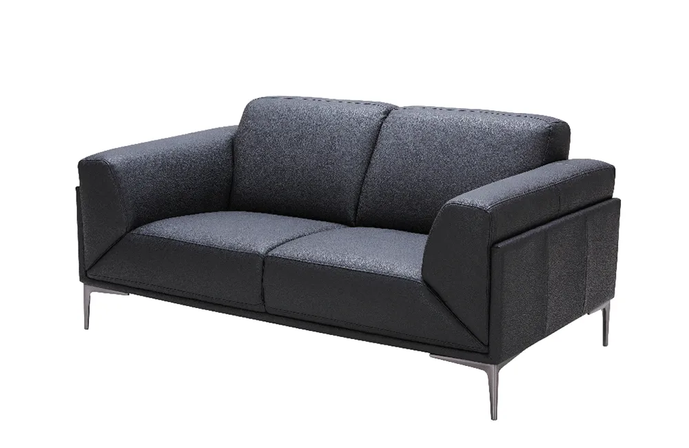 Darren Loveseat