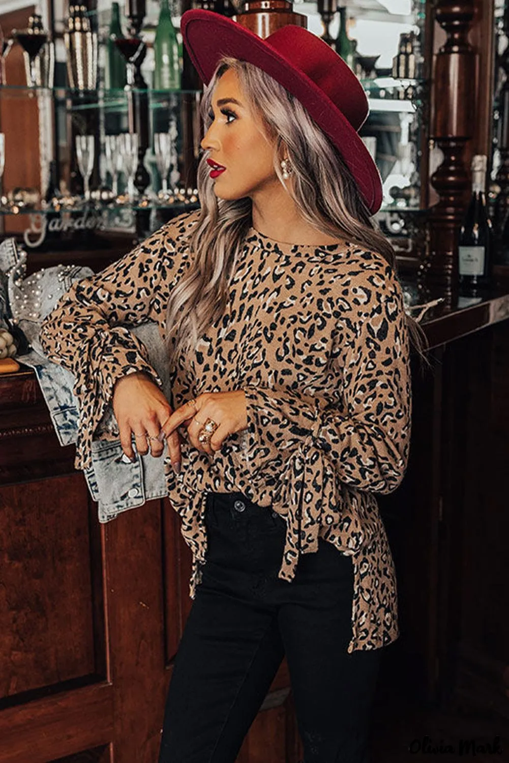 Deanwangkt - Leopard Print Long Sleeve Blouse