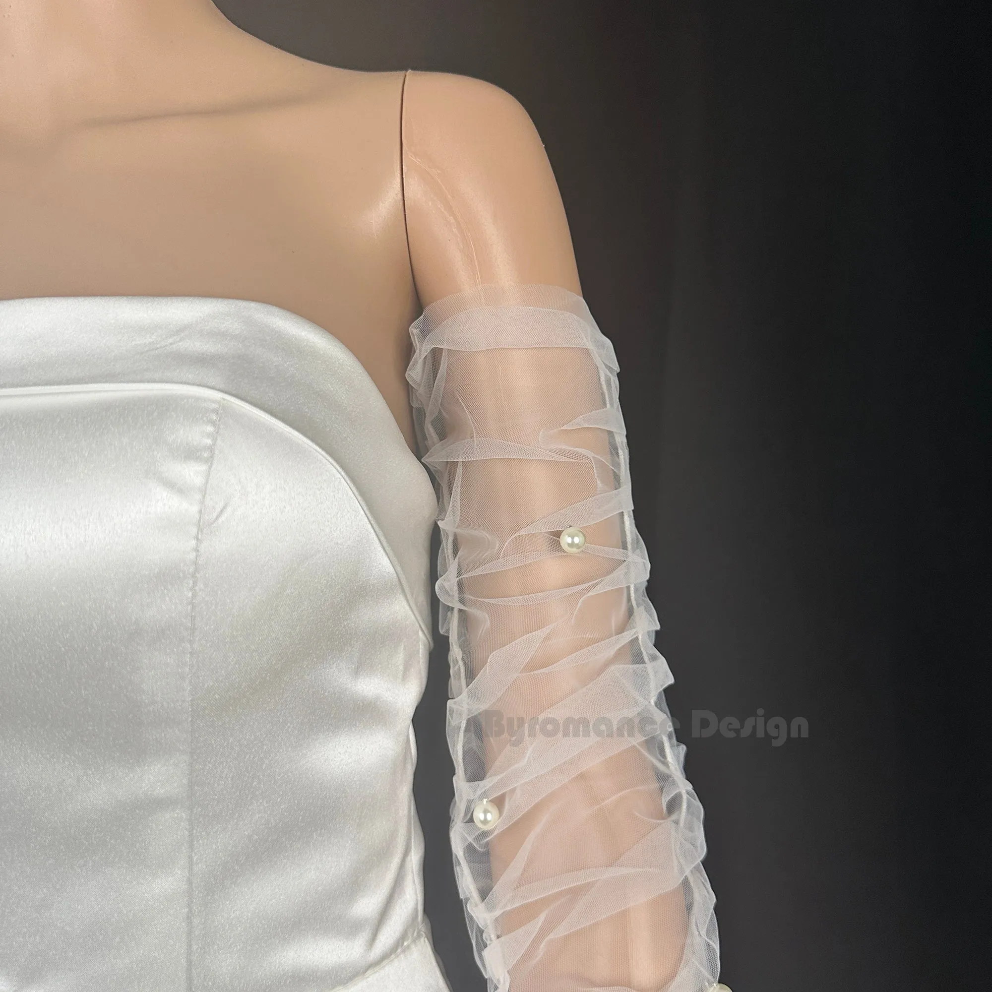 Handmade  customized pearl thin weeding sleeve