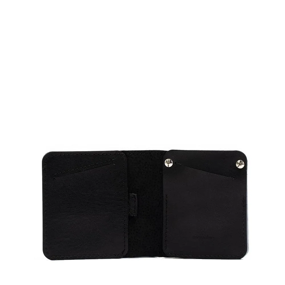 Leather AirTag Billfold Wallet 1.0 - Stylish and Functional Wallet