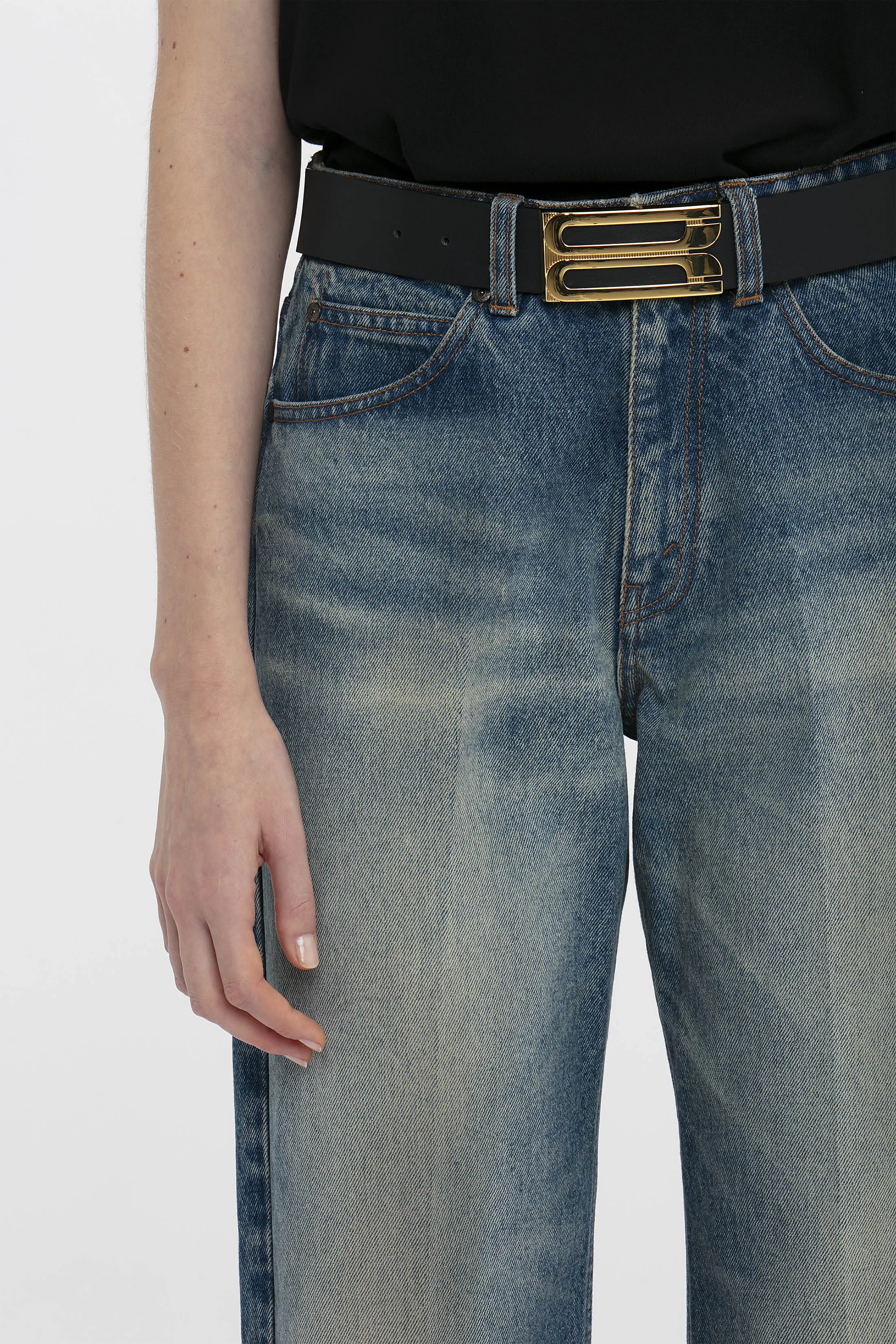 Relaxed Straight Leg Jean In Antique Indigo Wash