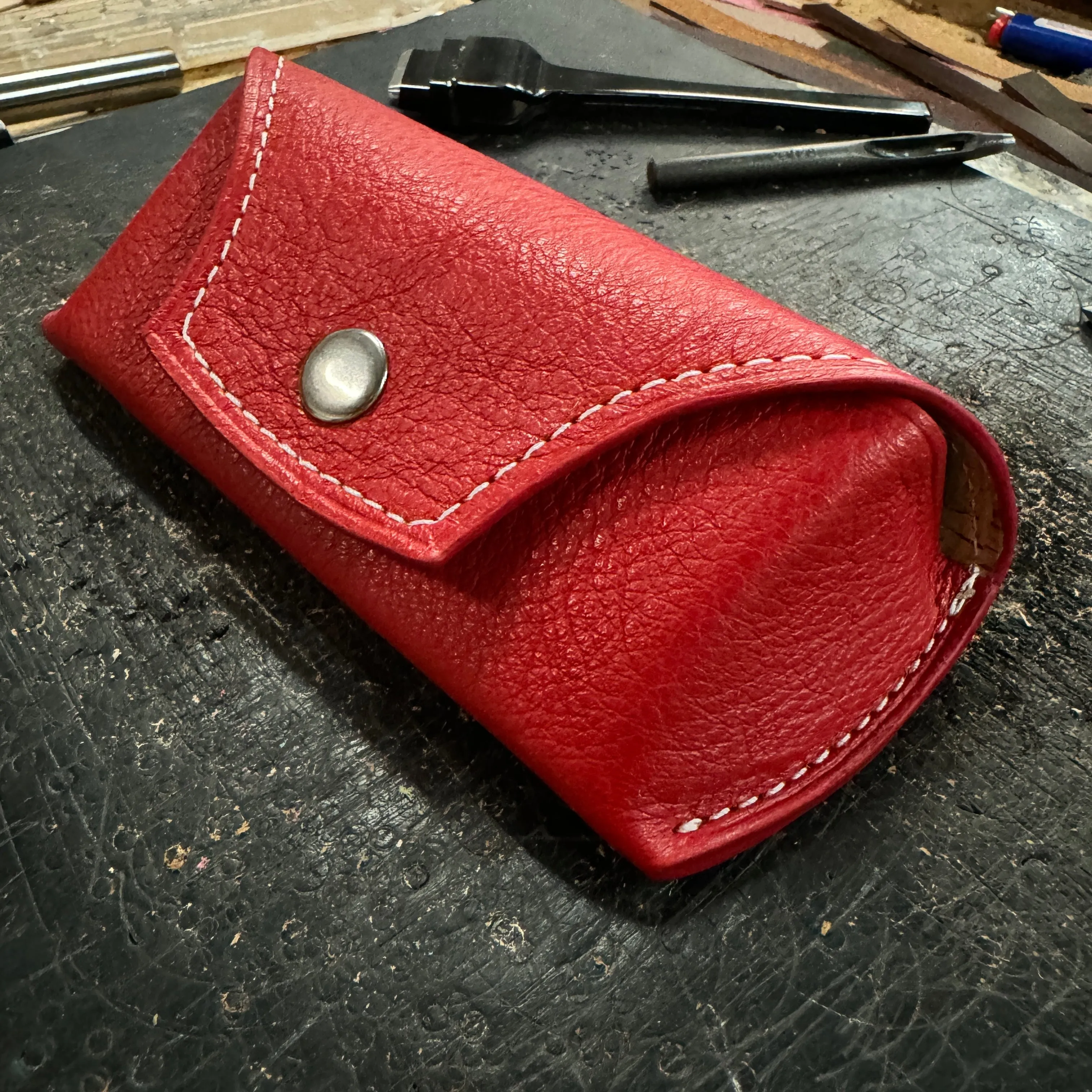 Sunglass Case - Italian Pebble Grain Leather, White Stitching Lined with Cork, Silver Snap