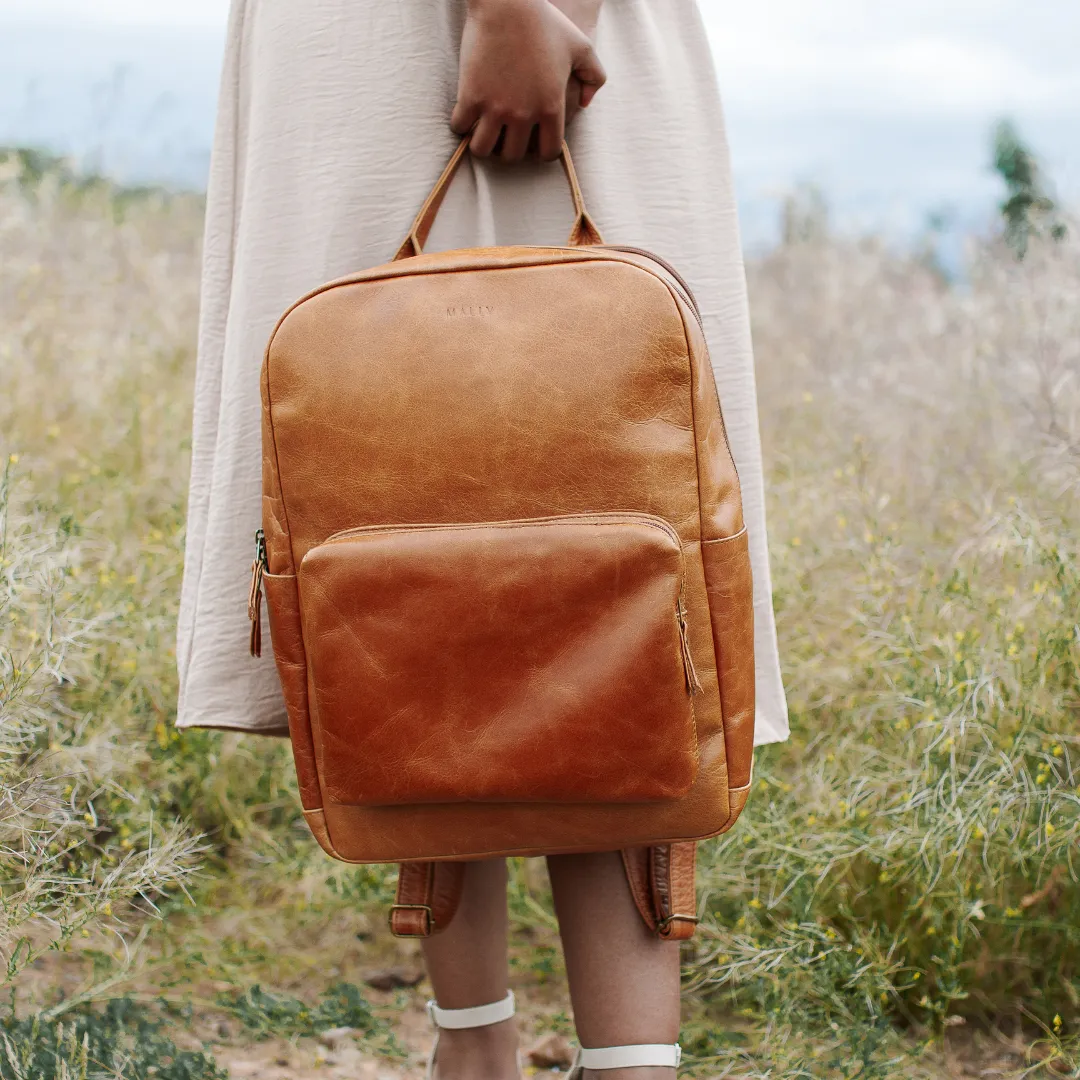 The Hunter Laptop Backpack in Toffee