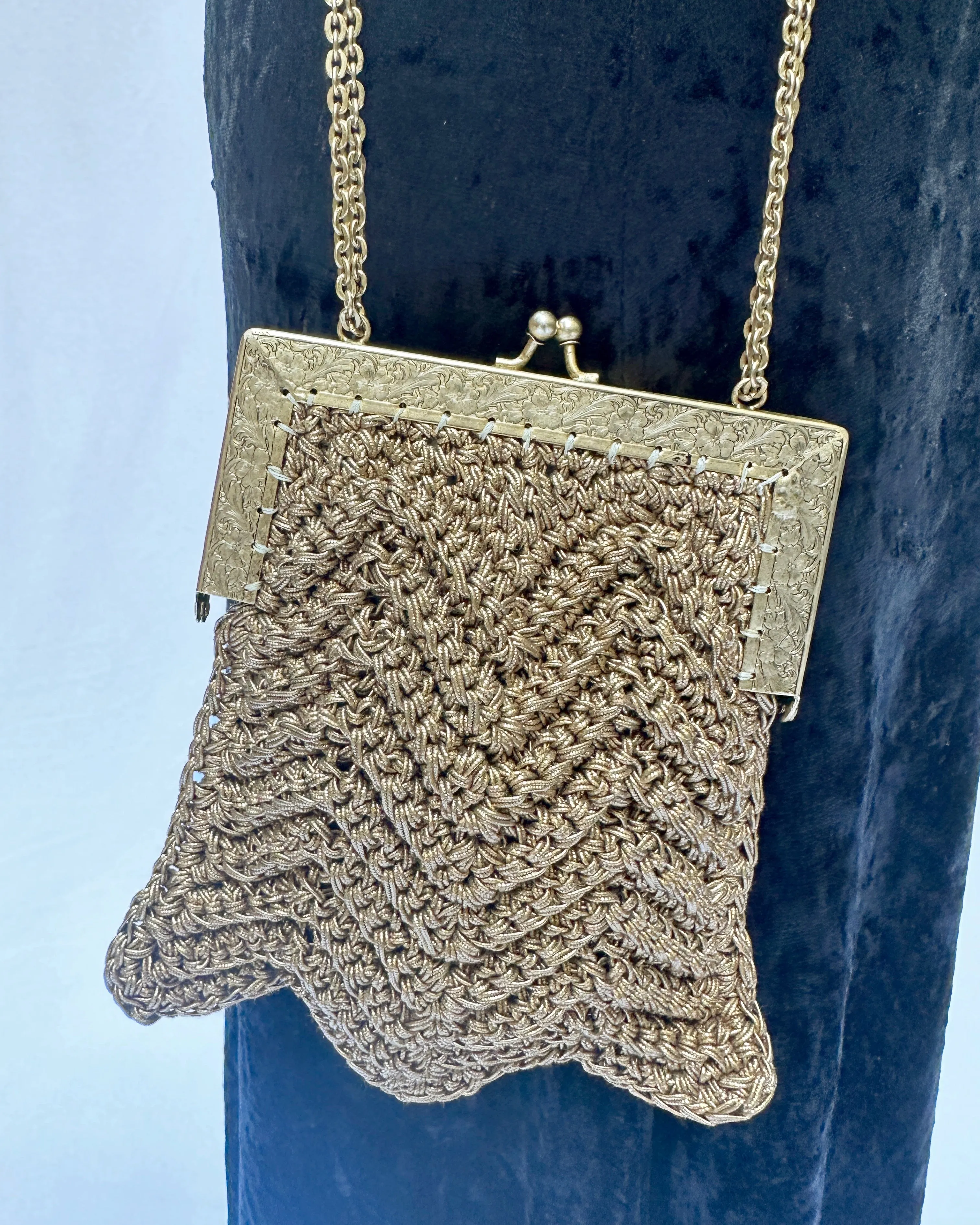 Vintage 1920s-Style Gold Frame Bag