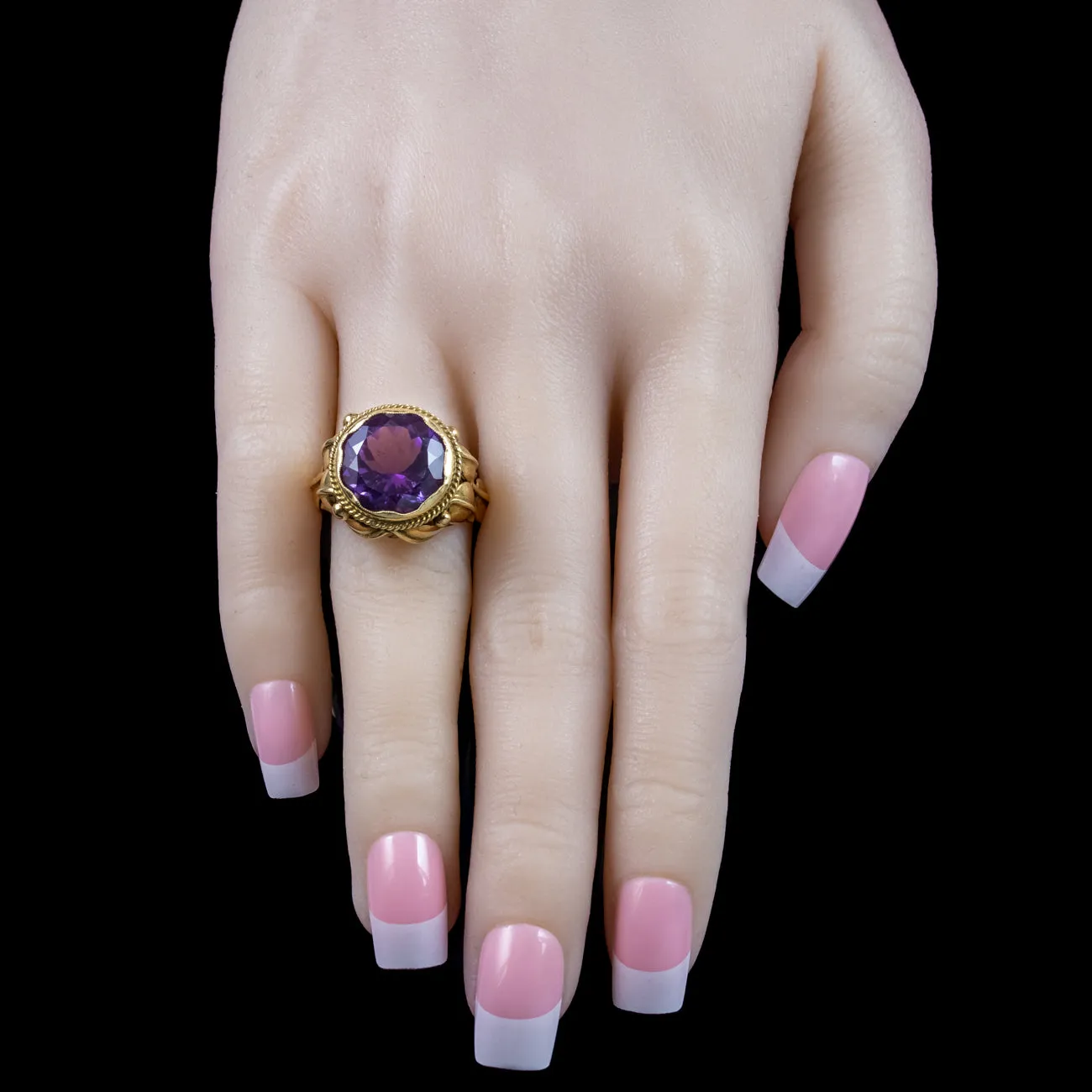 Vintage Amethyst Bishop Ring 8ct Stone